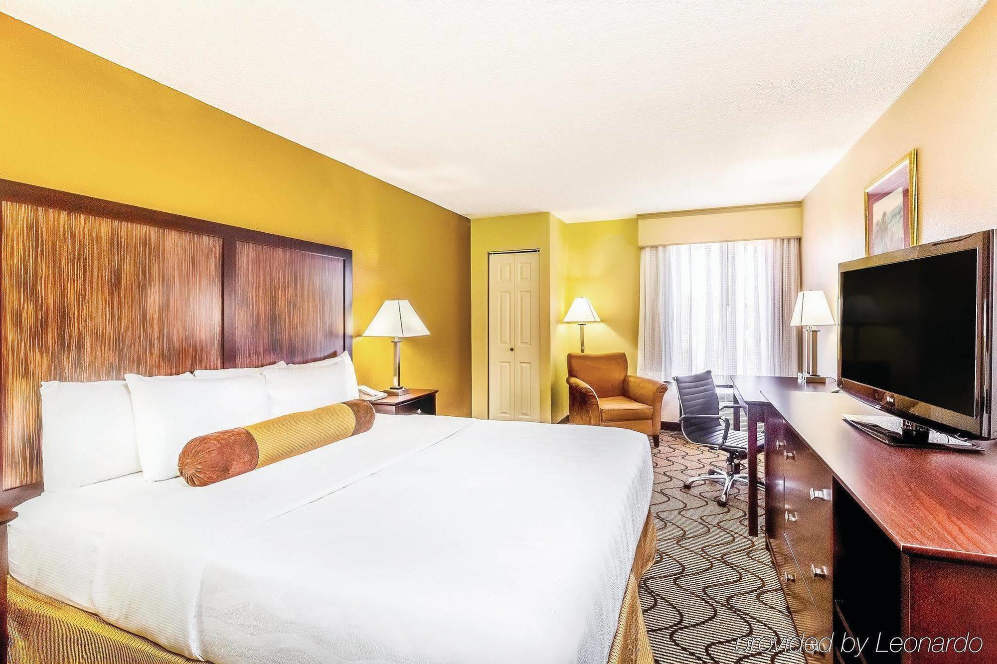 Oakland Airport Arena Hotel Exterior foto